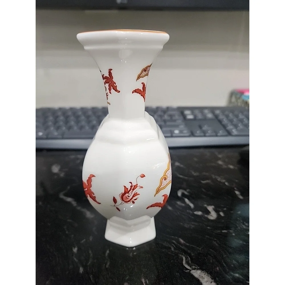 Set of 2 Crown Staffordshire Bone China Bud Vase's 